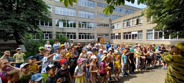 Школьный лагерь.